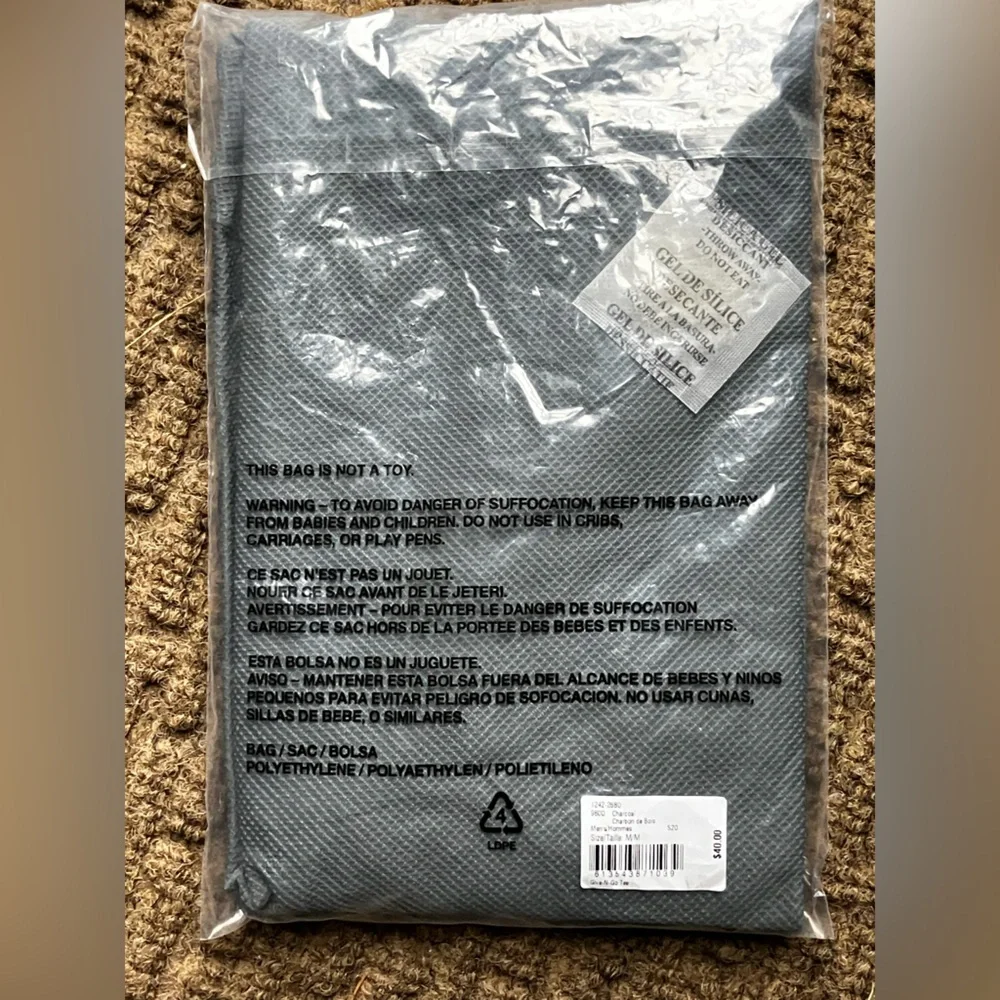 ExOfficio Men’s Give-N-Go Tee Charcoal Medium / NEW - Picture 2 of 3